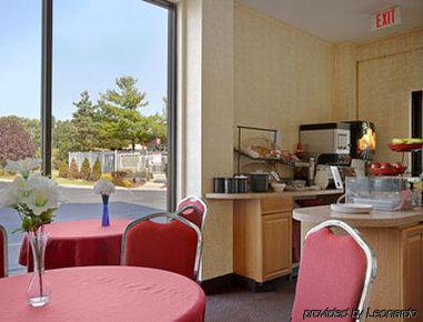 Hotel Ramada By Wyndham Stadtteil Flemington Restaurant foto